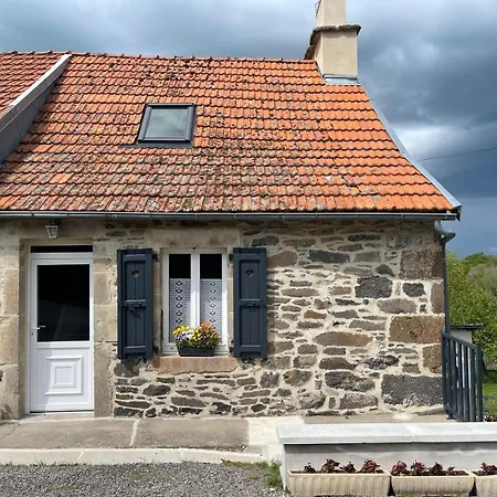 Chez Julie Holiday home Le Monteil (Cantal)